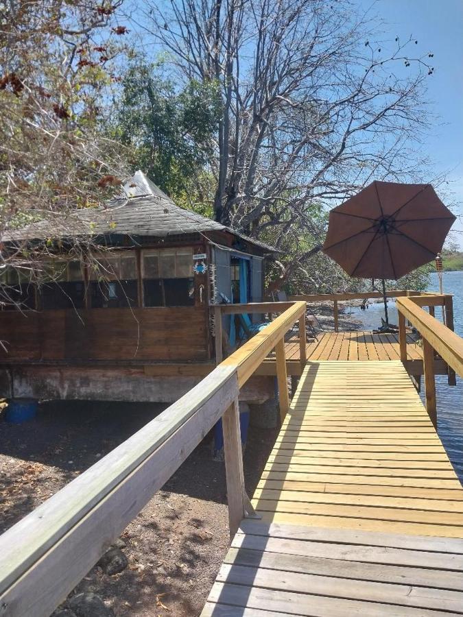 Beached Bungalow Overlooking The Pacific Ocean Бока-Чика Экстерьер фото